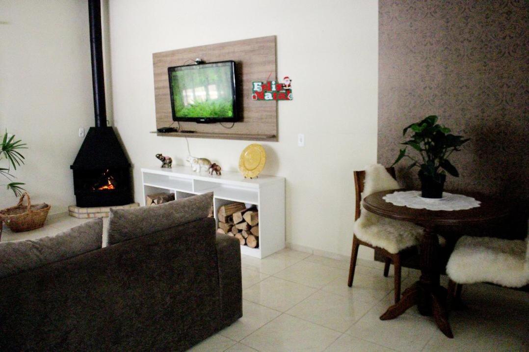 Hospedagem Vó Lina Apartman Gramado Kültér fotó